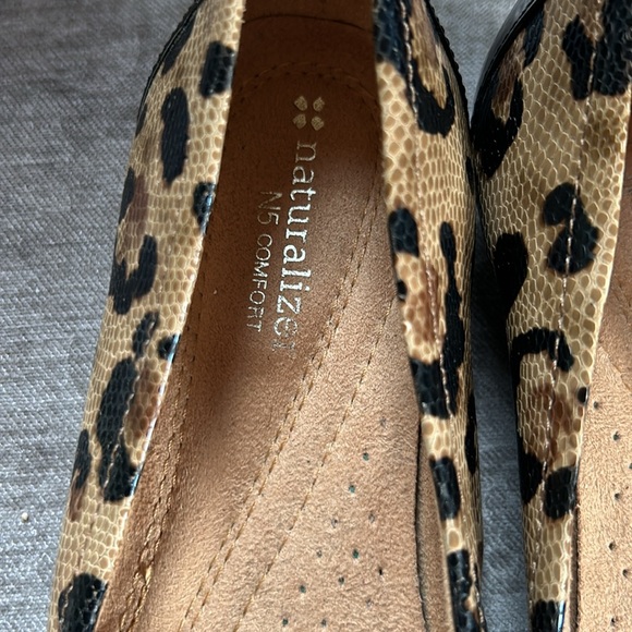 Leopard print and black flats. - Picture 9 of 9